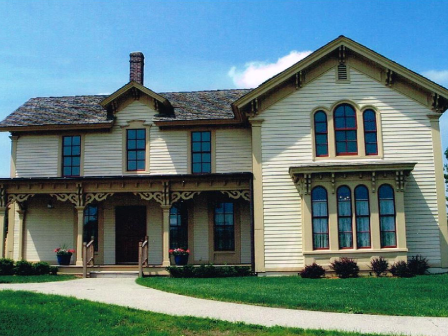 Exterior View of the Alexander Blue House