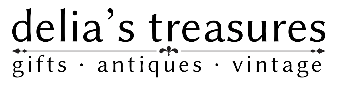 delias treasures logo 