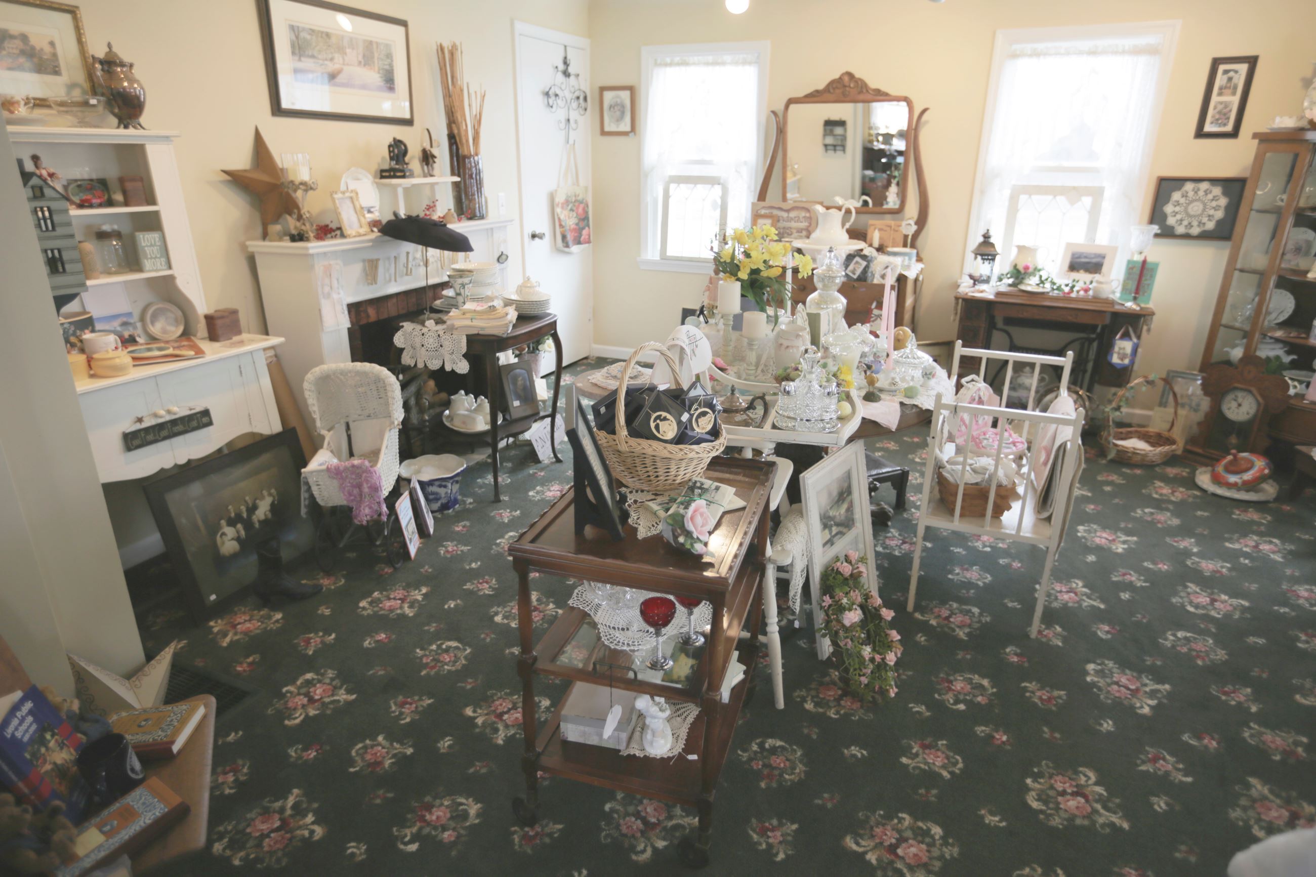 Items for sale at delia's 1