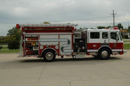 Livonia Fire Engine 02
